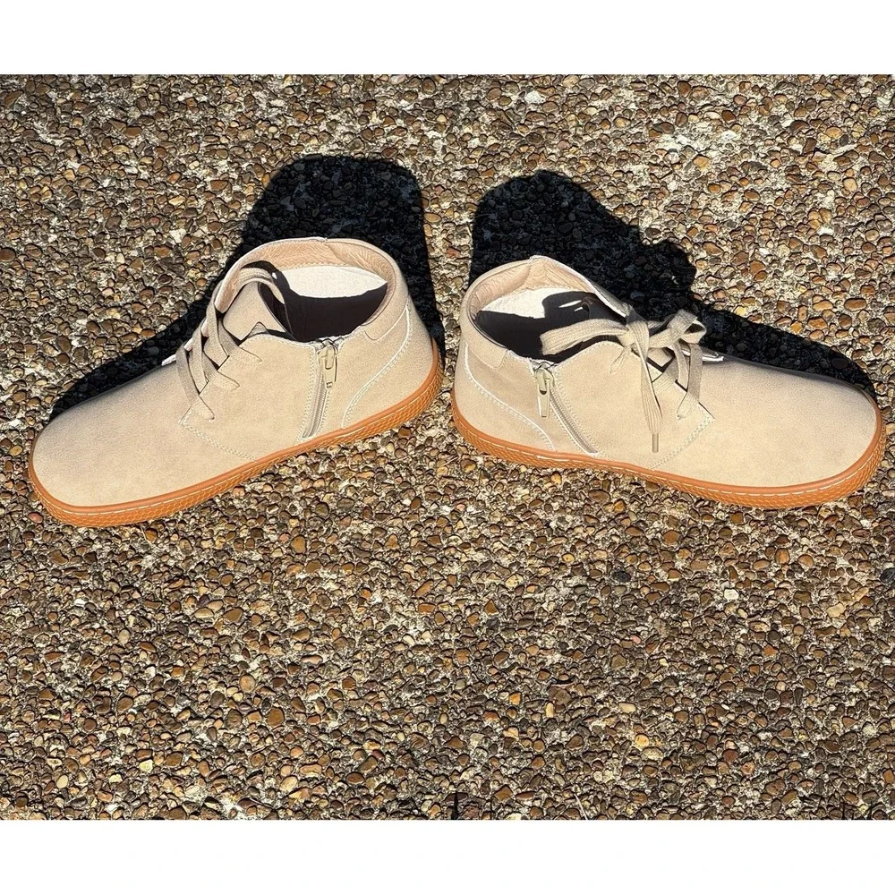 Livie and Luca Mighty Chukka Boots Tan Youth size 3 NWOB‎